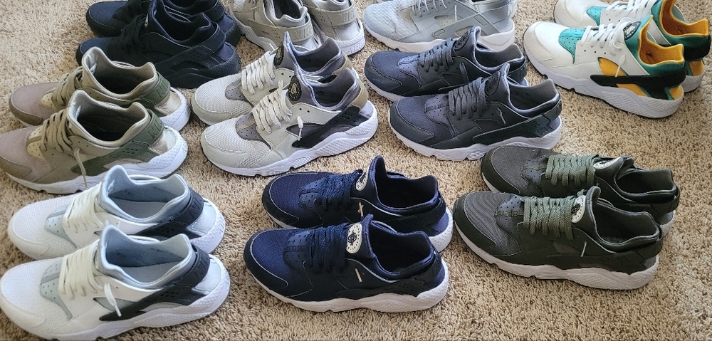 Lot of 10 Nike Huarache Size 12